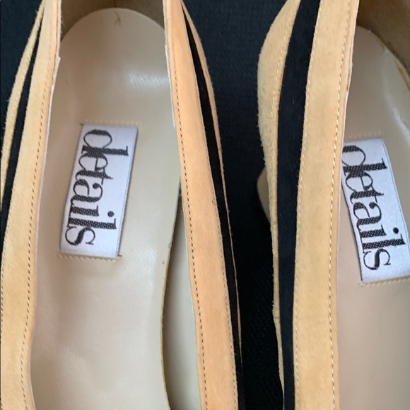 Details Chic Tan and Black Heels with Elegant Design - Picture 4 of 11